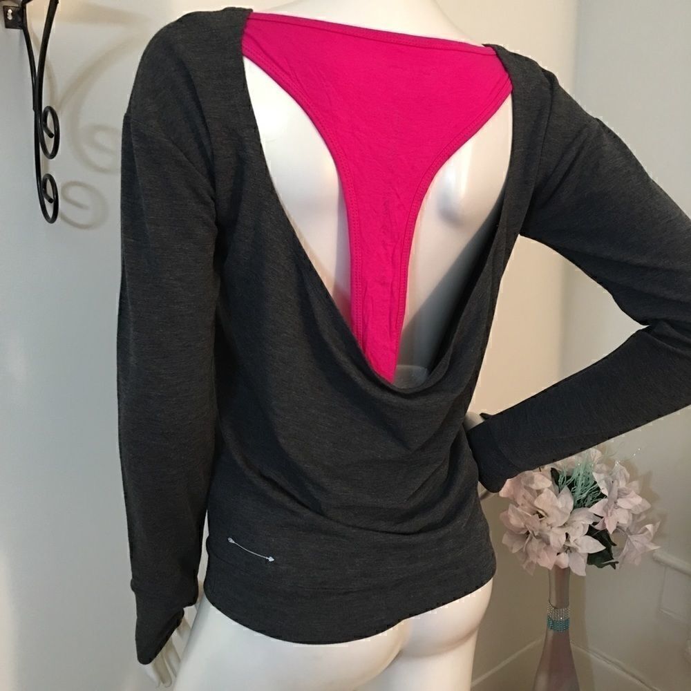 Fit To Wander Thumb hole open back active top